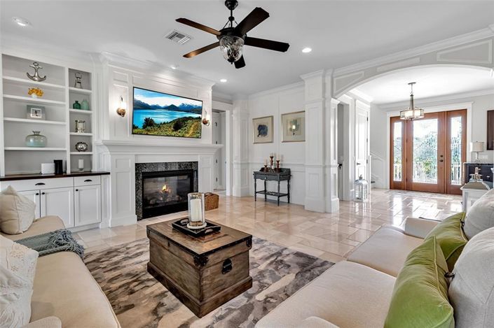 Image No.17-4 Bed Property for sale