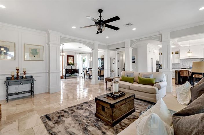 Image No.19-4 Bed Property for sale