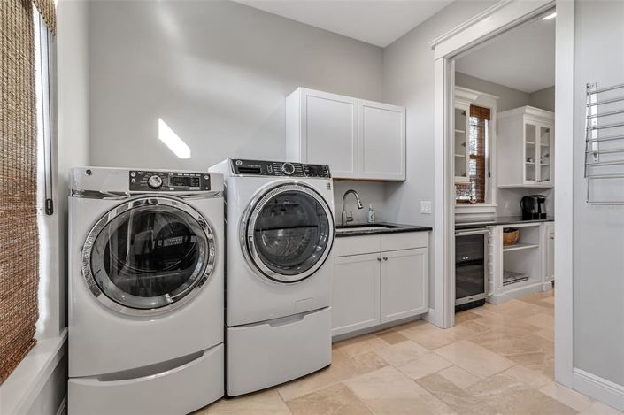 Image No.35-4 Bed Property for sale