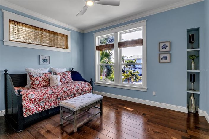 Image No.40-4 Bed Property for sale