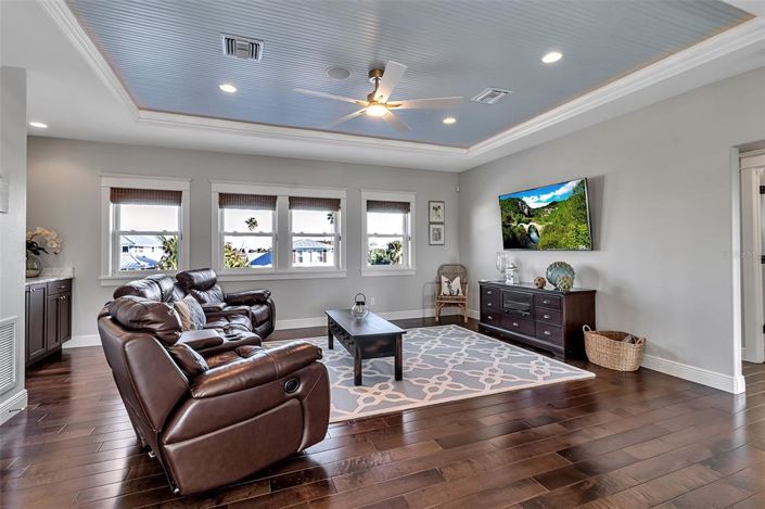 Image No.49-4 Bed Property for sale