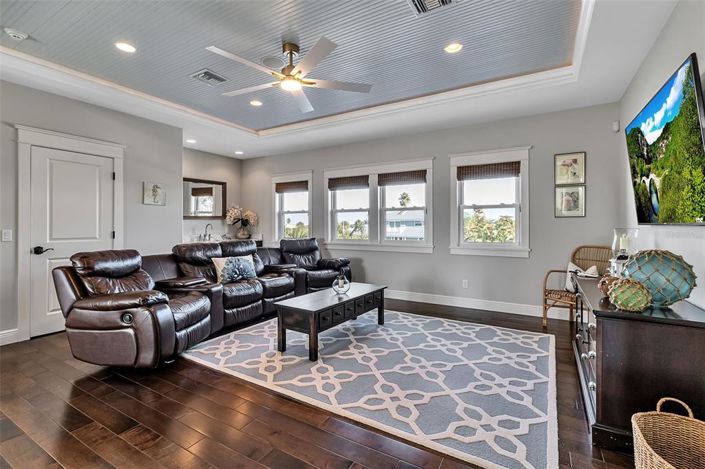 Image No.50-4 Bed Property for sale