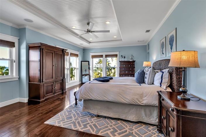 Image No.56-4 Bed Property for sale