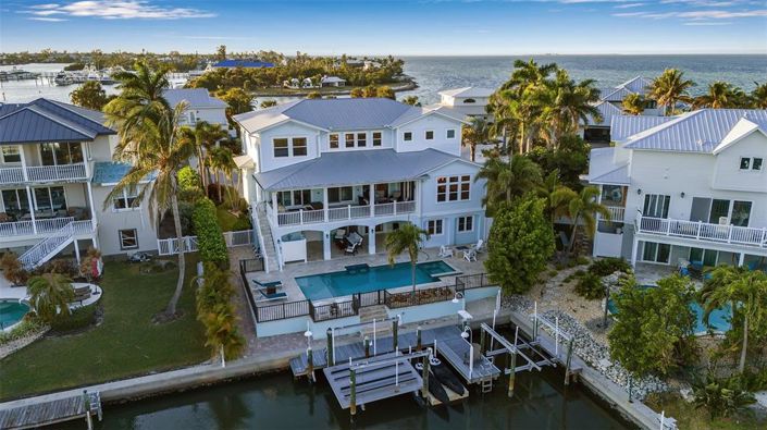 Image No.7-4 Bed Property for sale