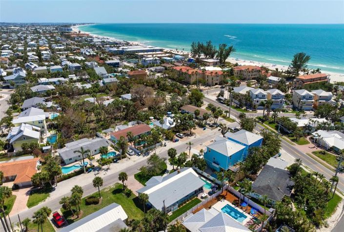 Image No.6-3 Bed Property for sale