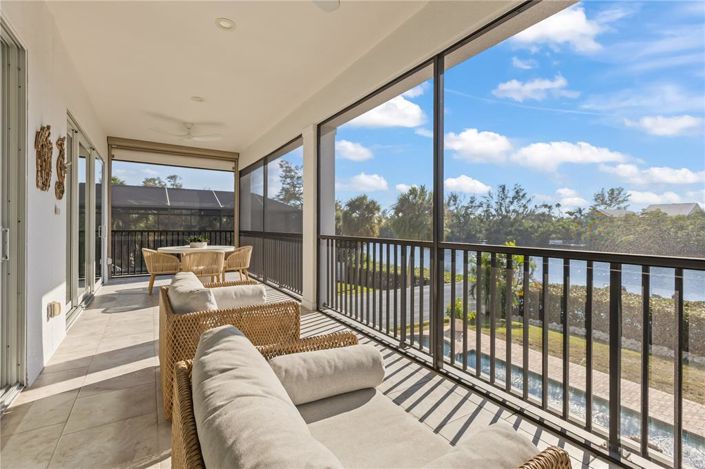 Image No.21-5 Bed Property for sale