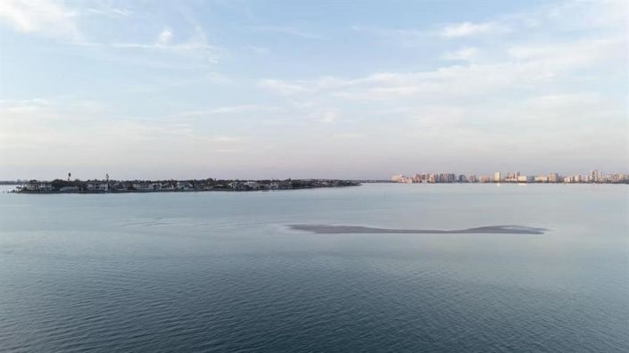 Image No.19-5 Bed Property for sale