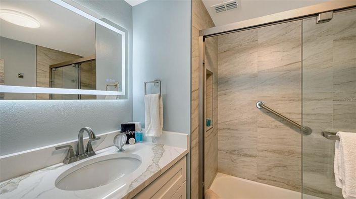 Image No.15-2 Bed Property for sale