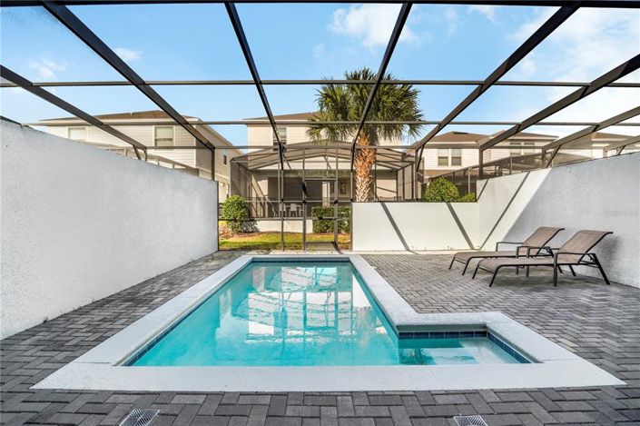 Image No.24-5 Bed Townhouse for sale