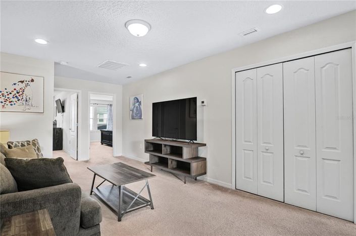 Image No.28-5 Bed Townhouse for sale