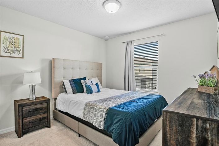 Image No.40-5 Bed Townhouse for sale