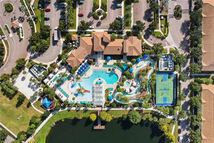 Image No.54-5 Bed Townhouse for sale