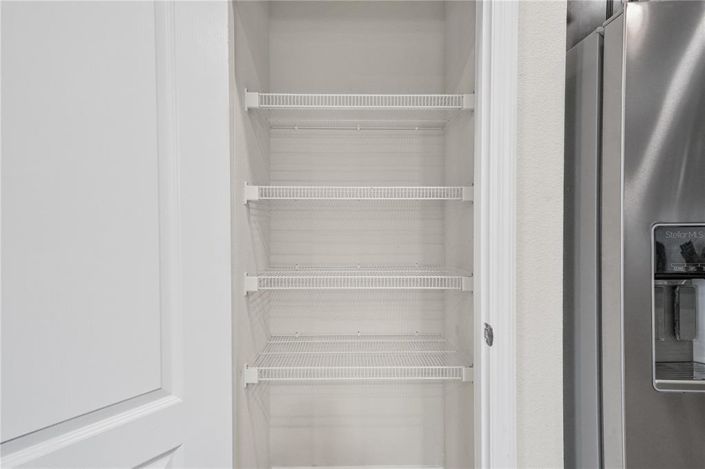 Image No.6-5 Bed Townhouse for sale