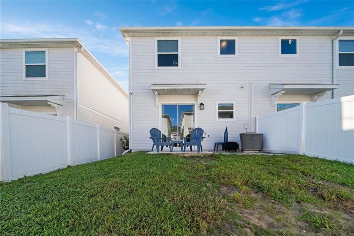 Image No.25-3 Bed Townhouse for sale