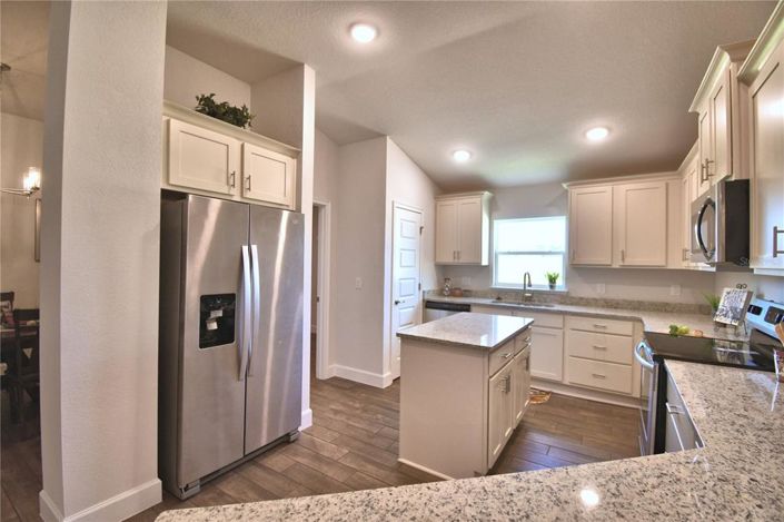 Image No.14-4 Bed Property for sale