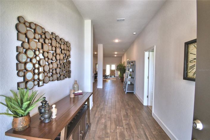 Image No.4-4 Bed Property for sale