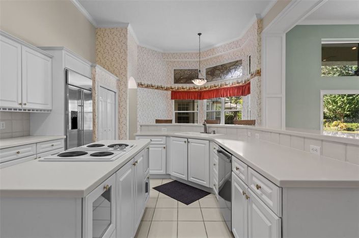 Image No.14-5 Bed Property for sale