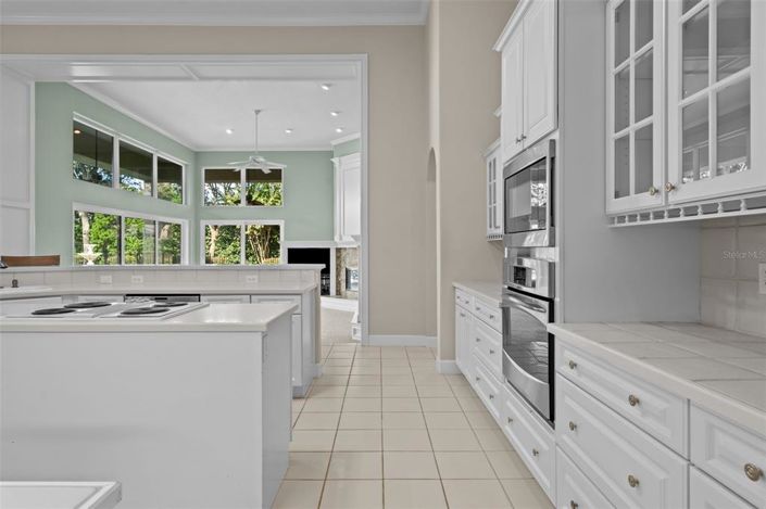 Image No.15-5 Bed Property for sale