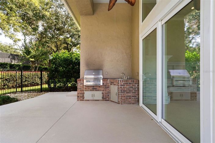 Image No.39-5 Bed Property for sale