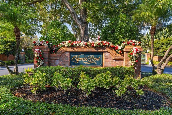 Image No.48-5 Bed Property for sale