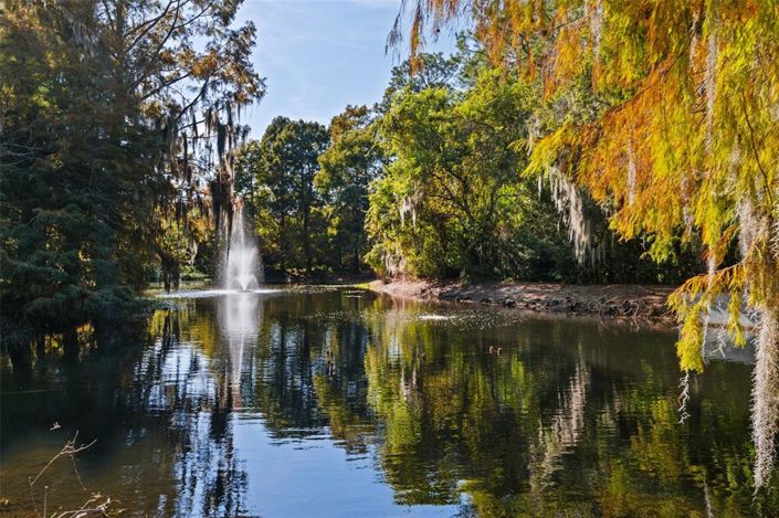 Image No.55-5 Bed Property for sale