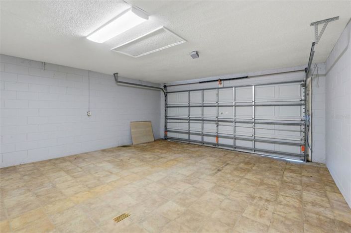 Image No.35-5 Bed Property for sale