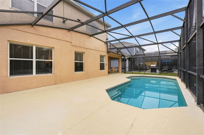 Image No.40-5 Bed Property for sale