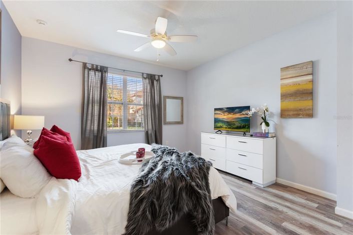 Image No.23-10 Bed Property for sale