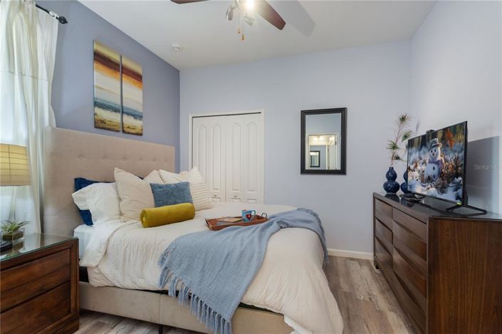 Image No.28-10 Bed Property for sale