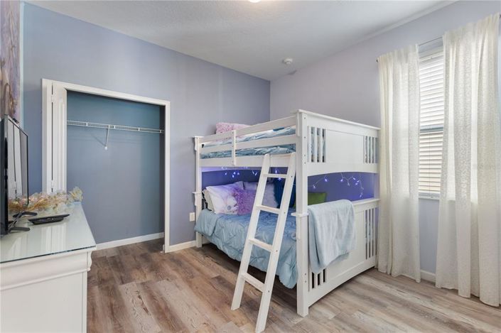 Image No.32-10 Bed Property for sale