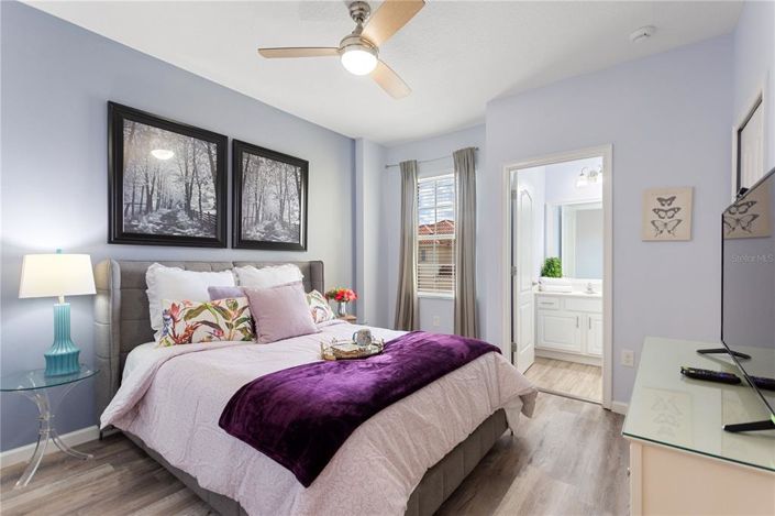 Image No.41-10 Bed Property for sale