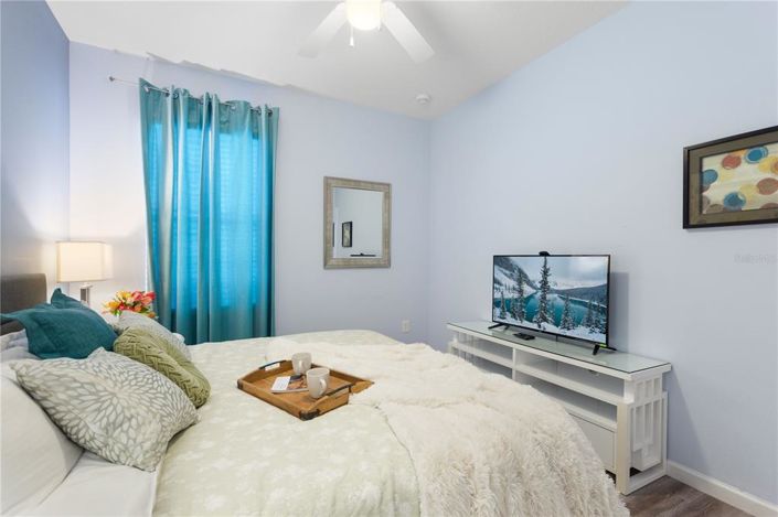 Image No.53-10 Bed Property for sale