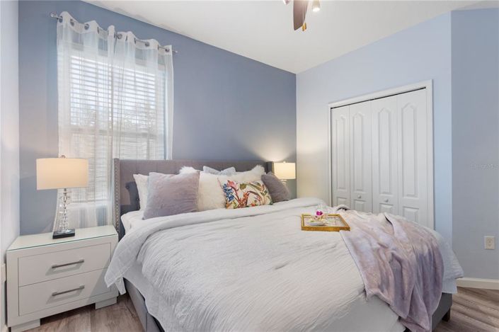 Image No.55-10 Bed Property for sale