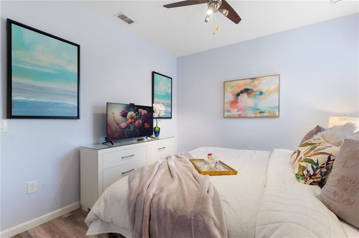 Image No.57-10 Bed Property for sale