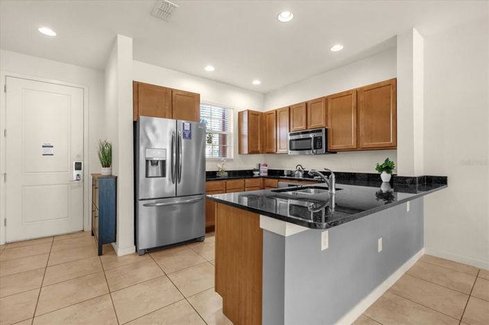 Image No.9-2 Bed Townhouse for sale