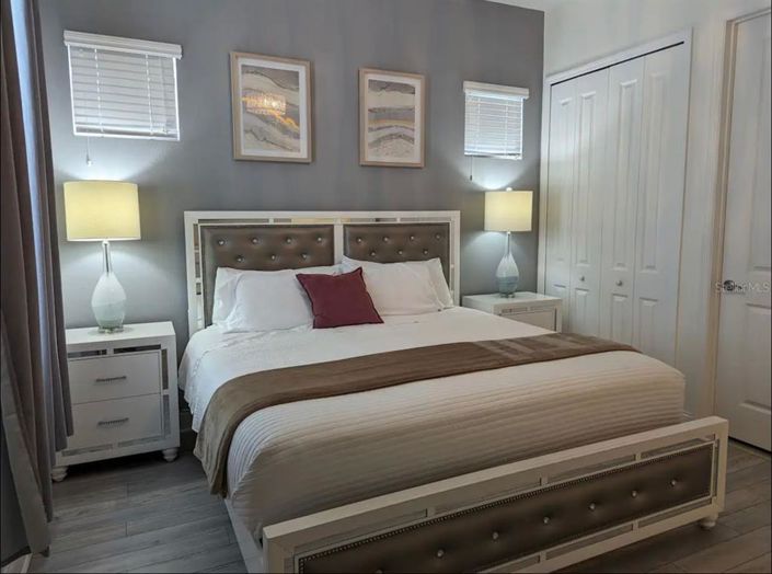 Image No.15-5 Bed Townhouse for sale