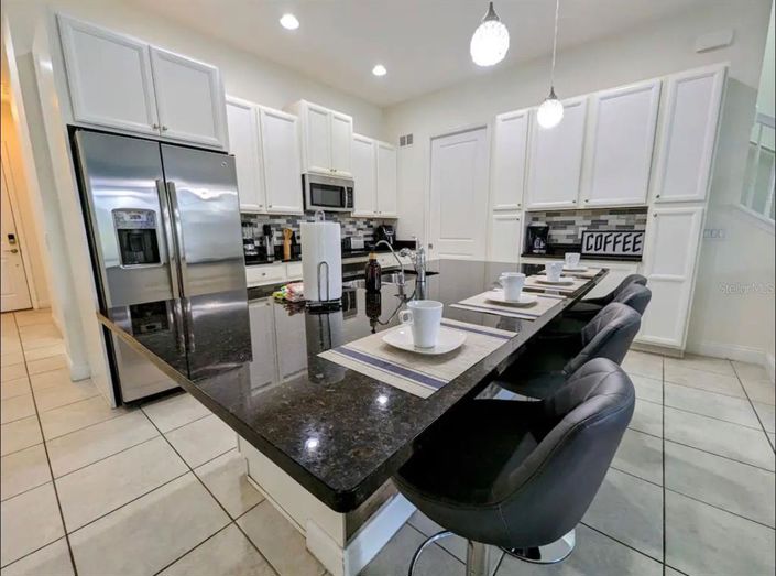 Image No.3-5 Bed Townhouse for sale