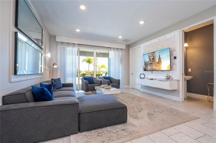 Image No.35-6 Bed Property for sale