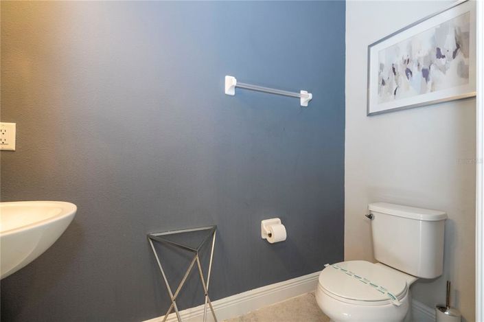 Image No.37-6 Bed Property for sale