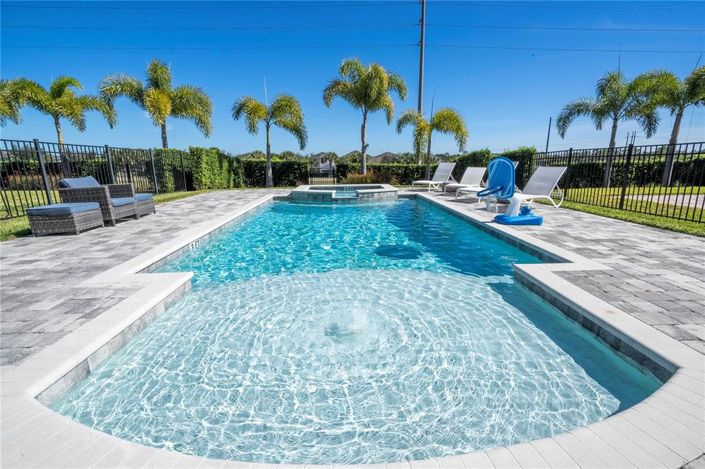 Image No.46-6 Bed Property for sale