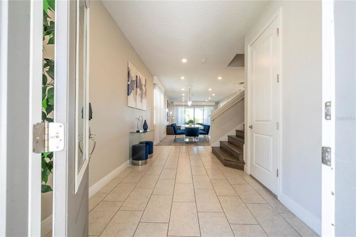 Image No.8-6 Bed Property for sale