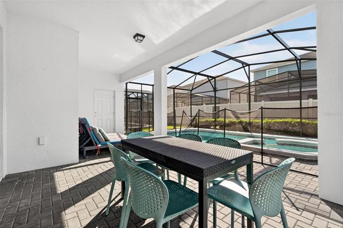 Image No.35-7 Bed Property for sale