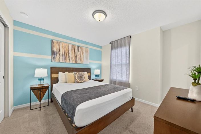 Image No.43-7 Bed Property for sale