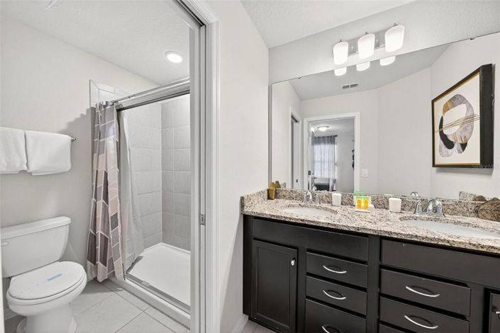 Image No.52-7 Bed Property for sale