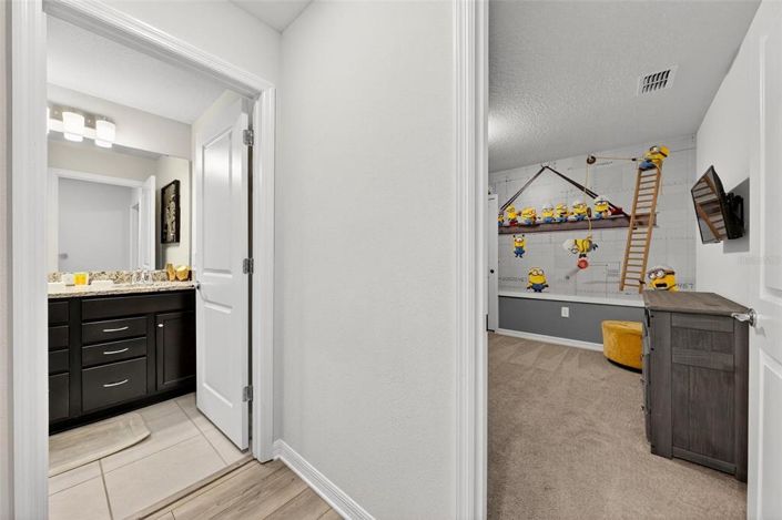 Image No.57-7 Bed Property for sale