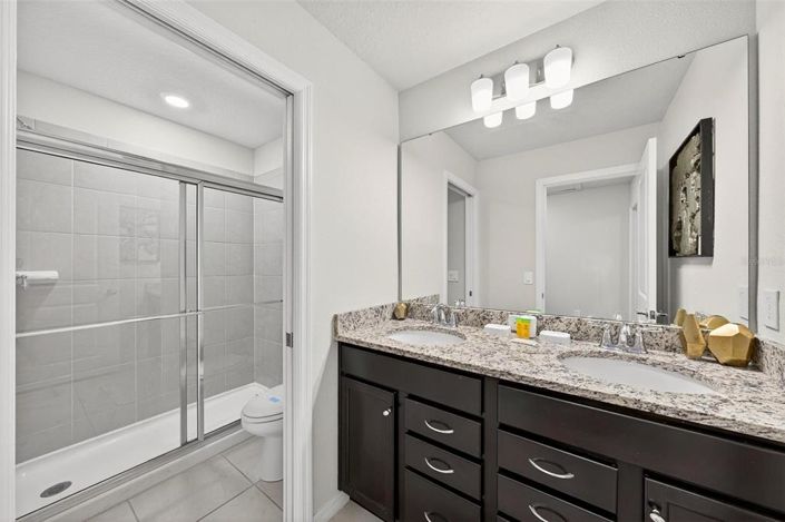 Image No.59-7 Bed Property for sale