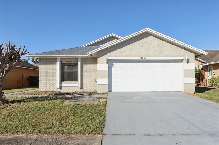 Image No.1-Propriété de 3 chambres à vendre à Kissimmee