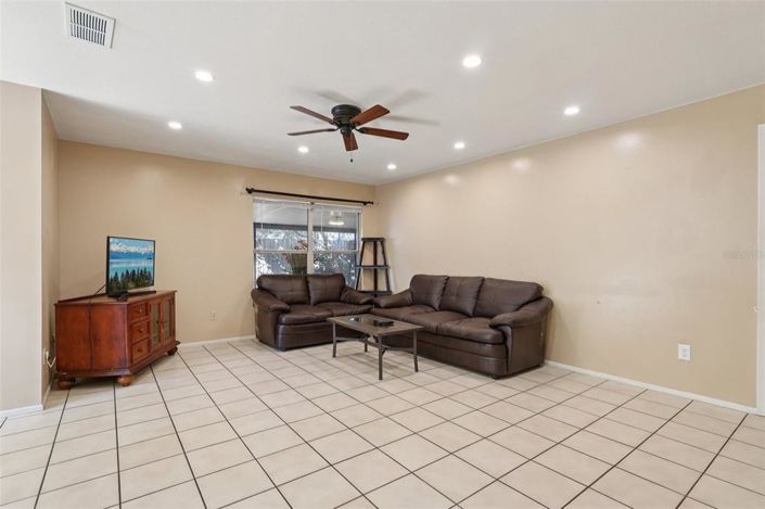 Image No.10-Propriété de 3 chambres à vendre à Kissimmee