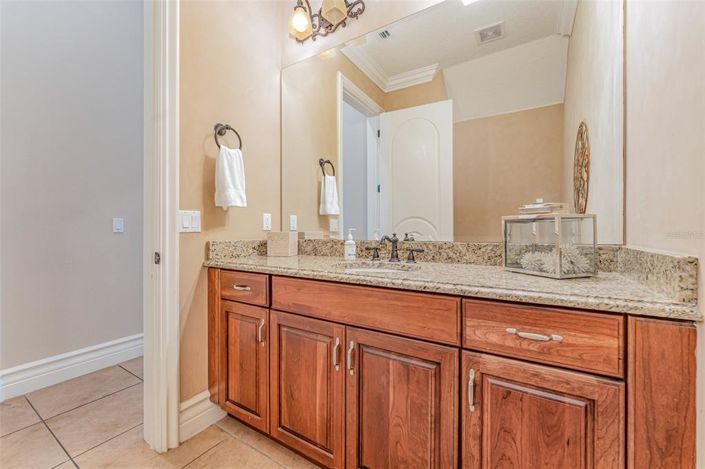 Image No.22-5 Bed Property for sale