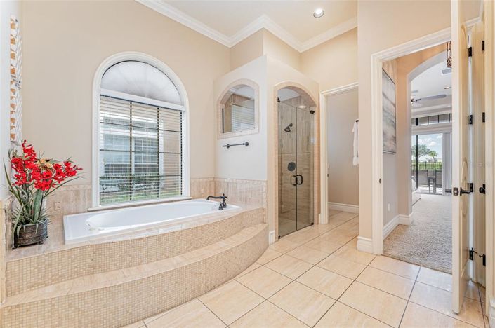 Image No.28-5 Bed Property for sale